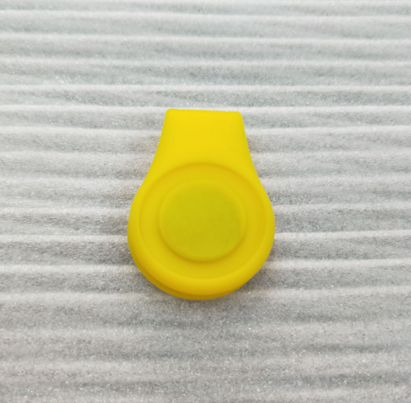 Silicone Ball Marker Hat Clip - Yellow